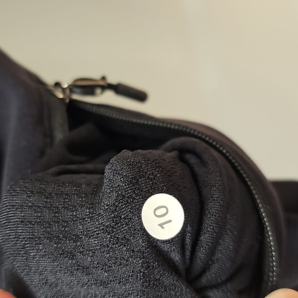 362. Lululemon For It 1/2 zip pullover - Picture 9 of 9